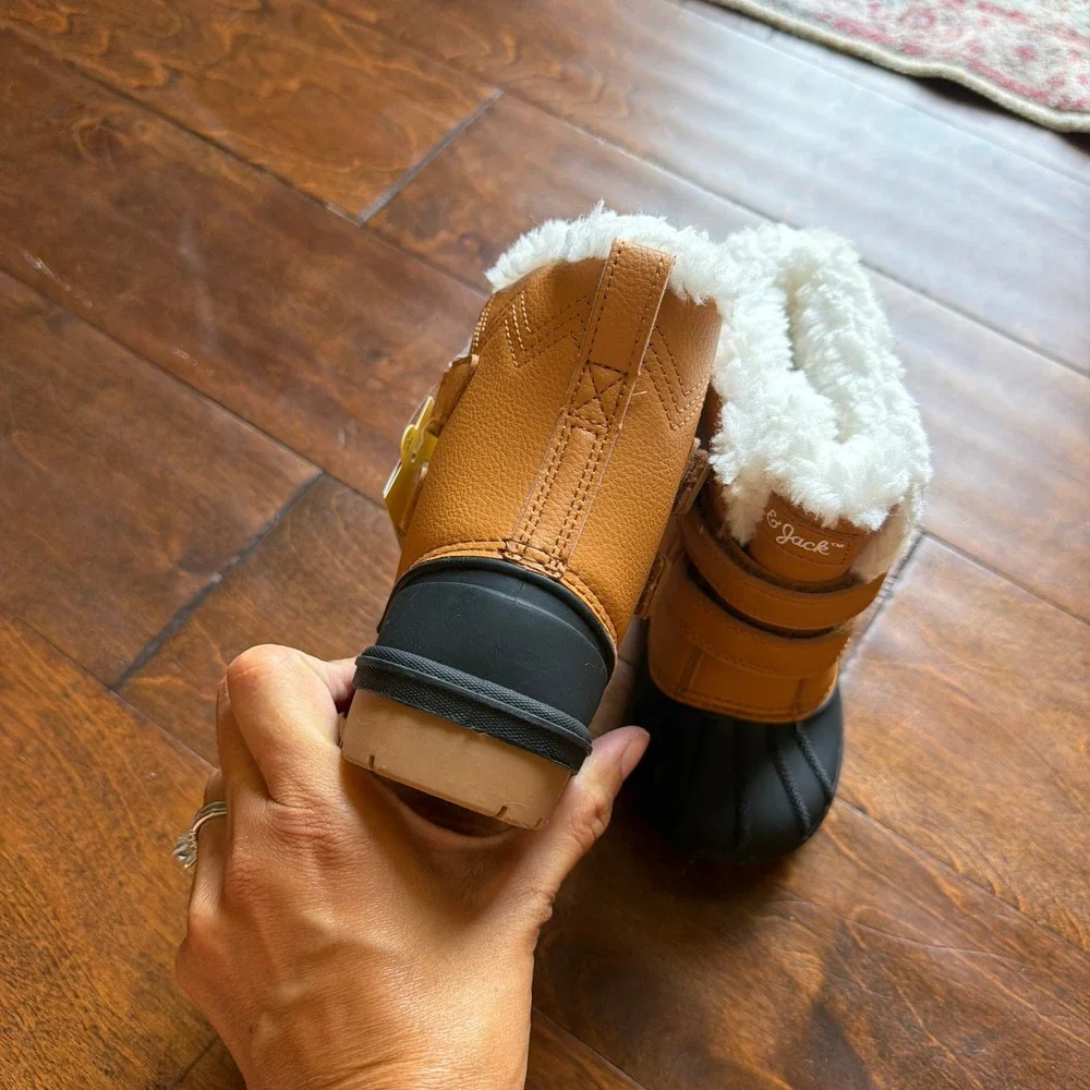 Cat & Jack Denver Tan Waterproof Snow Boots Faux Fur Trim Toddler Size 6 NEW